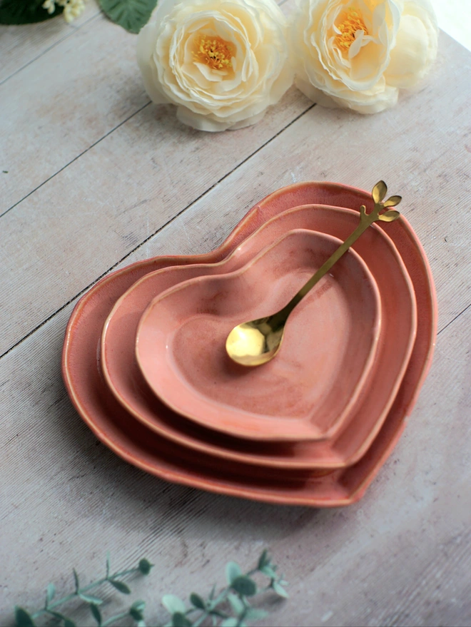 heart nesting plates, heart plates, heart dish, ceramic nesting plates, Jenny Hopps Pottery, Lilac