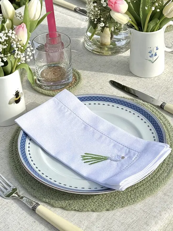 spring onion embroidered napkin