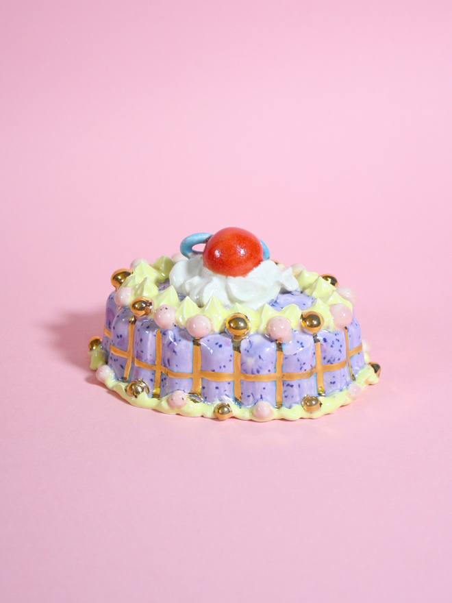 Violet Buttercream Cake Sculpture