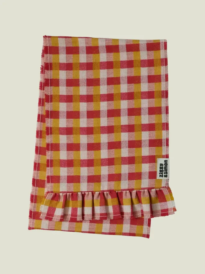 Rhubarb & Custard Runner. A runner in long.