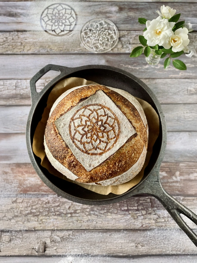 Bread art stencils - round