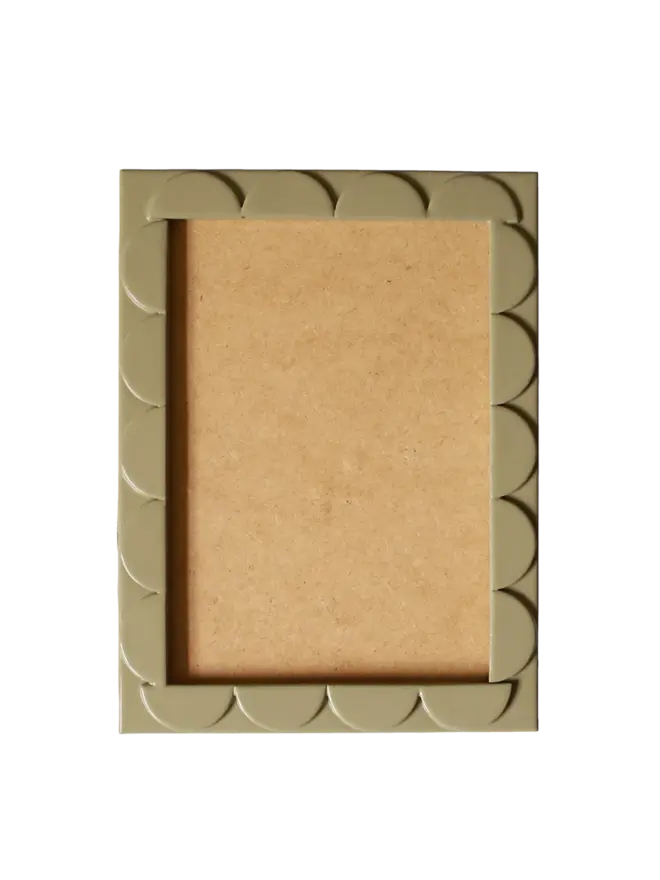 pistachio scallop frame
