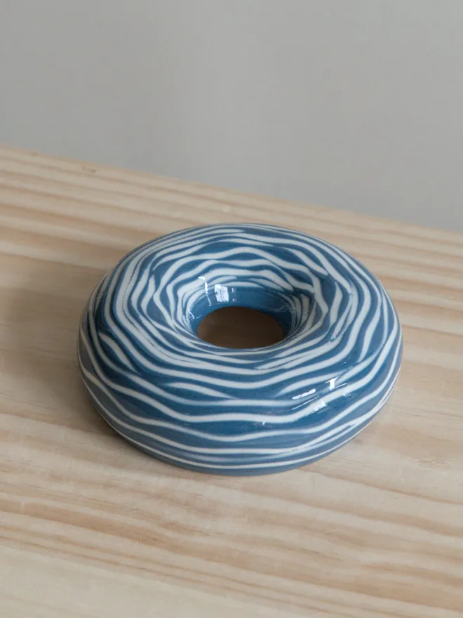 Avocado Planter Blue & White Multi Waves Circles