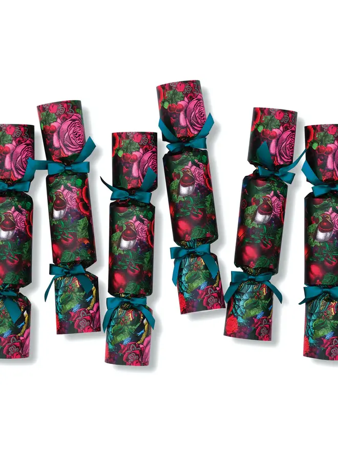 Christmas Robin Luxury Christmas Crackers (Set Of 6)
