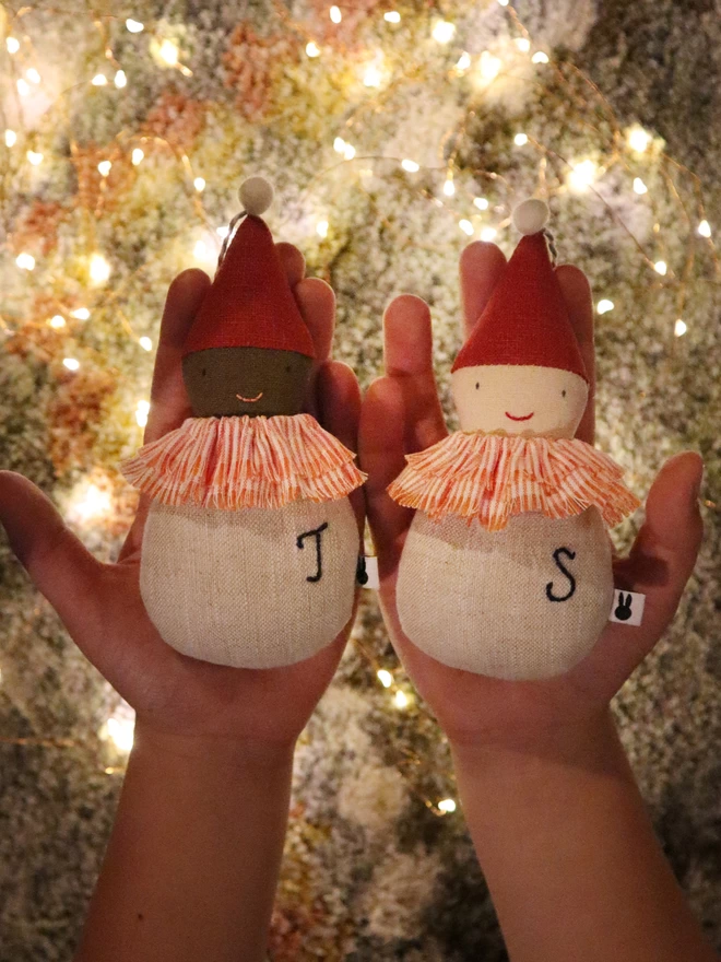 chrismas gnome ornament with fabric 
