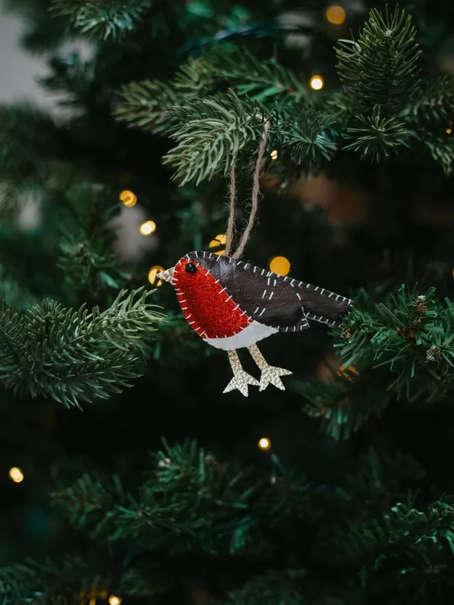 Robbin christmas tree decoration by Hetty and Dave seen in a christmas tree.