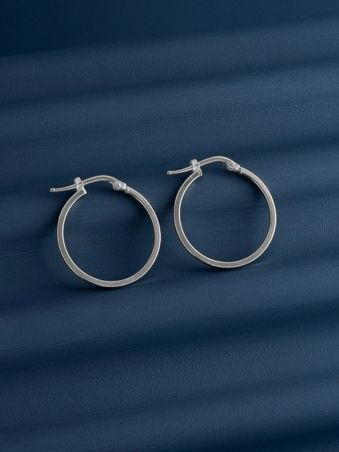 Loel Silver Classic Medium Hoop Earrings