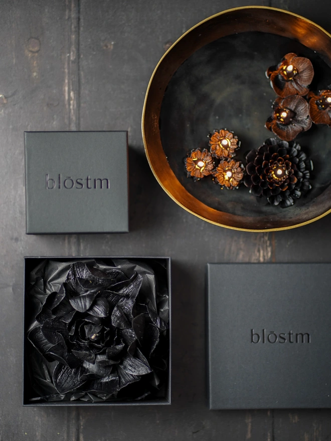 Dark Floating Flower Candles