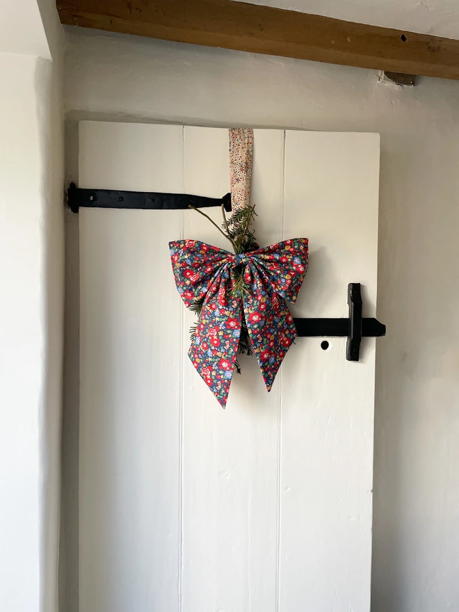 liberty print oversized bow