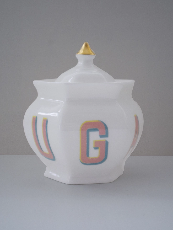 Sugar pot
