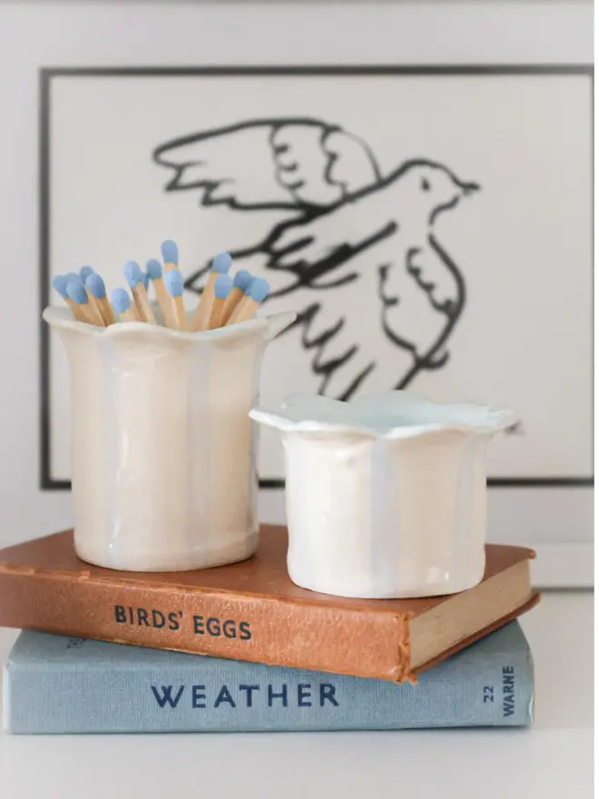 Daisy matchstriker and tealight blue