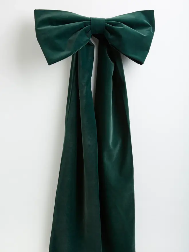forest green velvet bow decoration