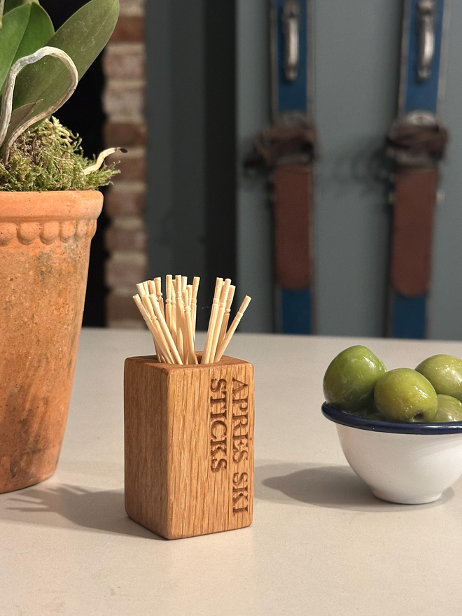 Cocktail Stick Pot Apres Ski