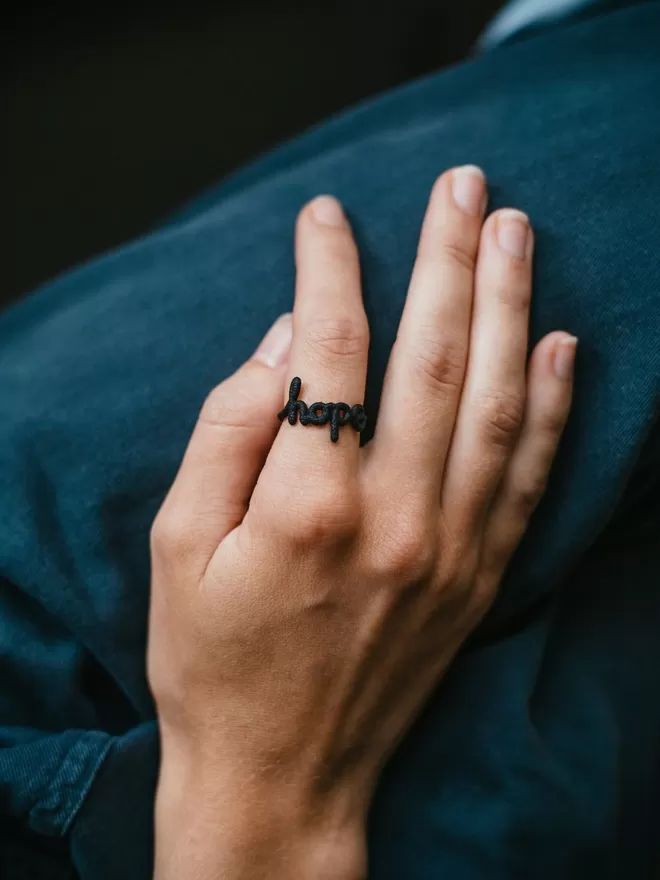 'Hope' Ring Original in black.