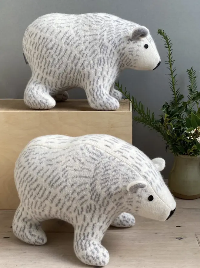 white bear plushes