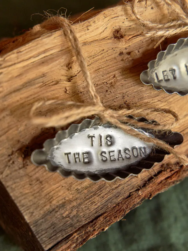 Personalised tin Christmas decoration
