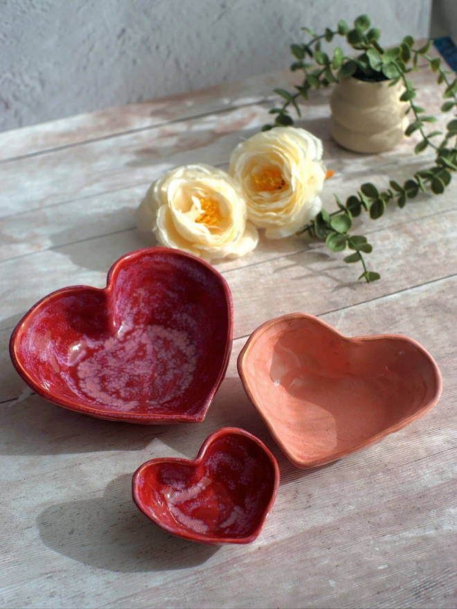 heart nesting bowls, heart bowls, nesting bowls, Jenny Hopps Pottery, pink bowls, pink heart bowl, ceramic gift