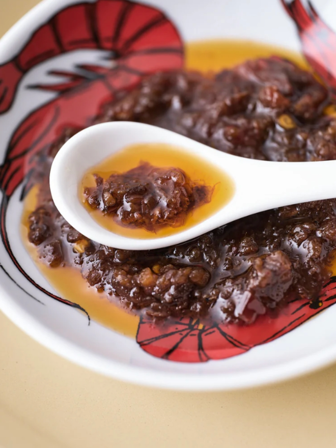 WO Sauce. A sample of sauce in a dish,