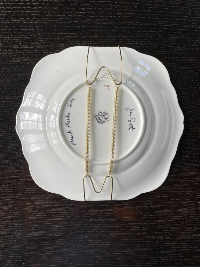 plate hanger