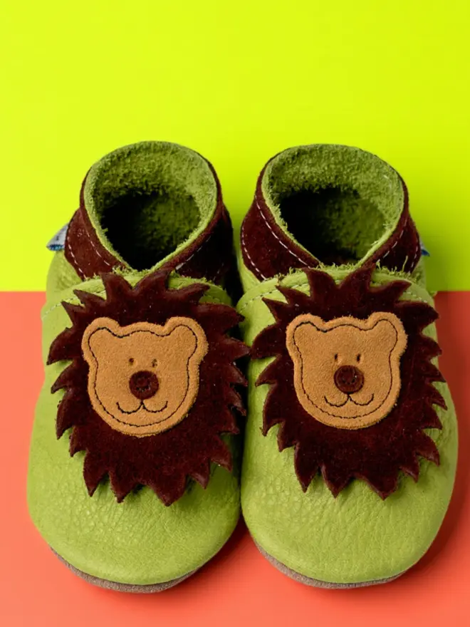 Lion baby shoes
