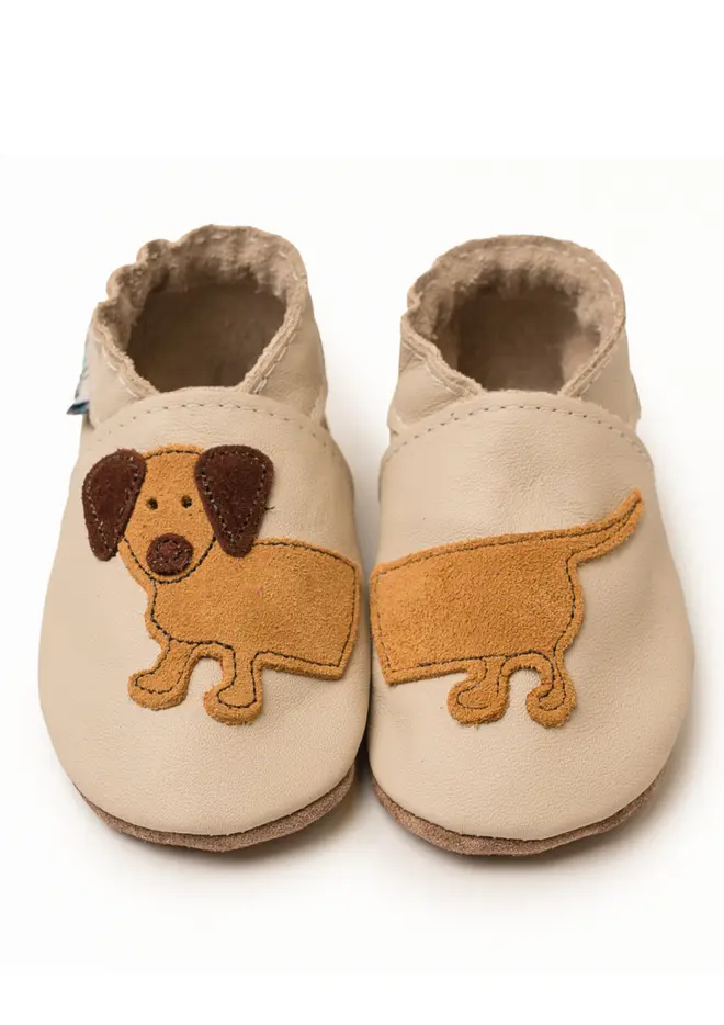 Doggy baby shoes with Dash design