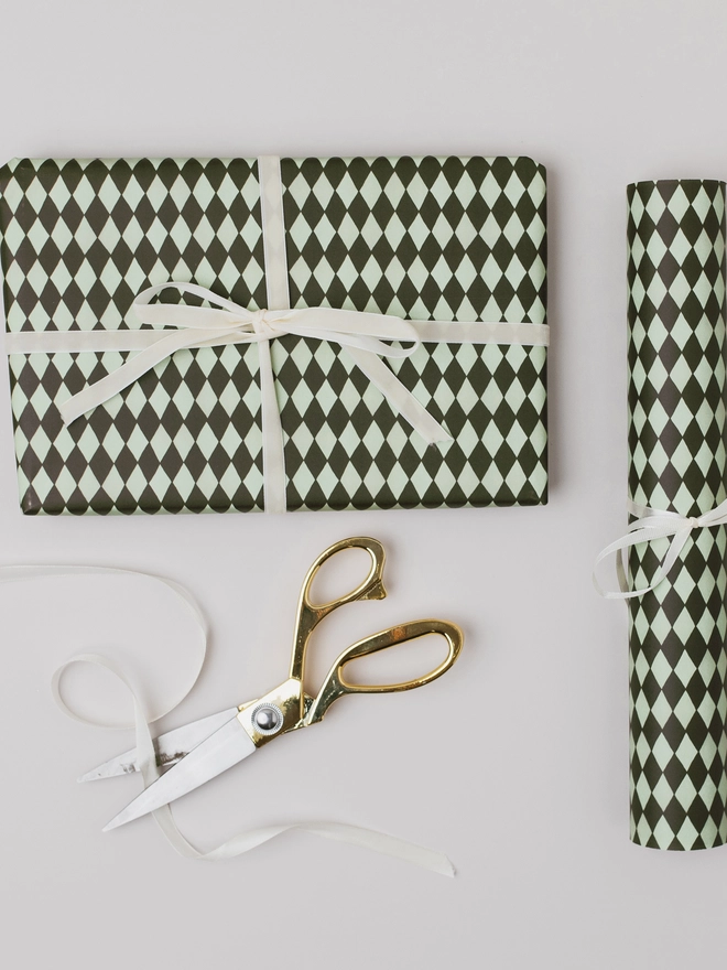 HARLEQUIN GIFT WRAP