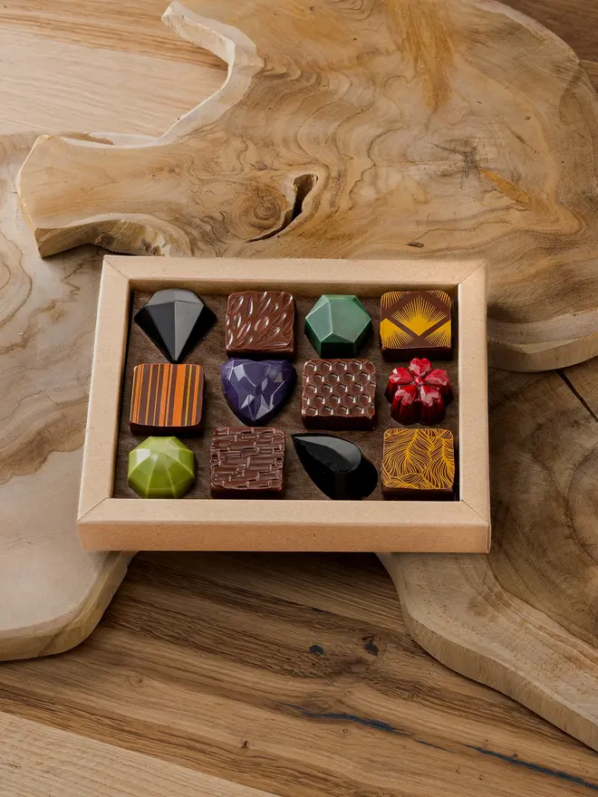 Jewel chocolate box - 12 flavours