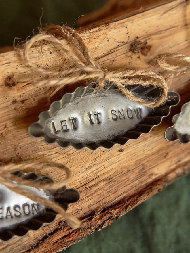Personalised tin Christmas decoration
