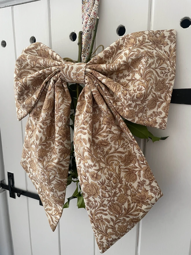 Liberty London Sambourne Print Large Bow Christmas Decoration