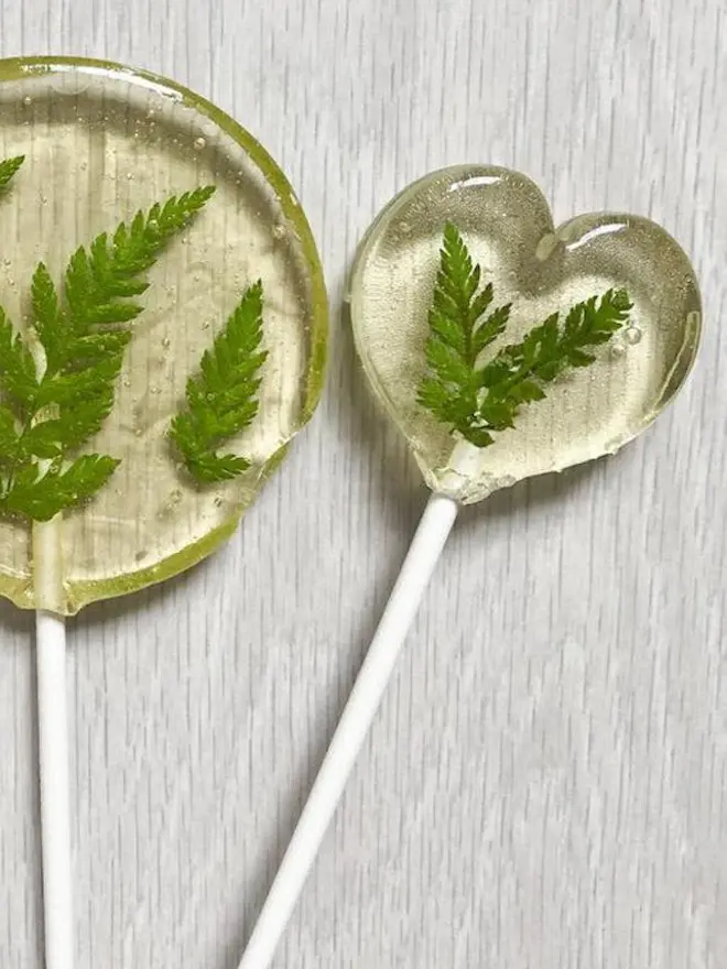 Small Leaf Lollipops (Pack Of 10)