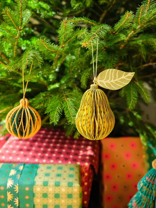 Pear Honeycomb Ornament (Set Of 6)