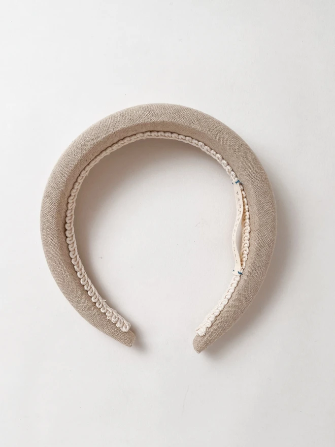 Neutral padded headband