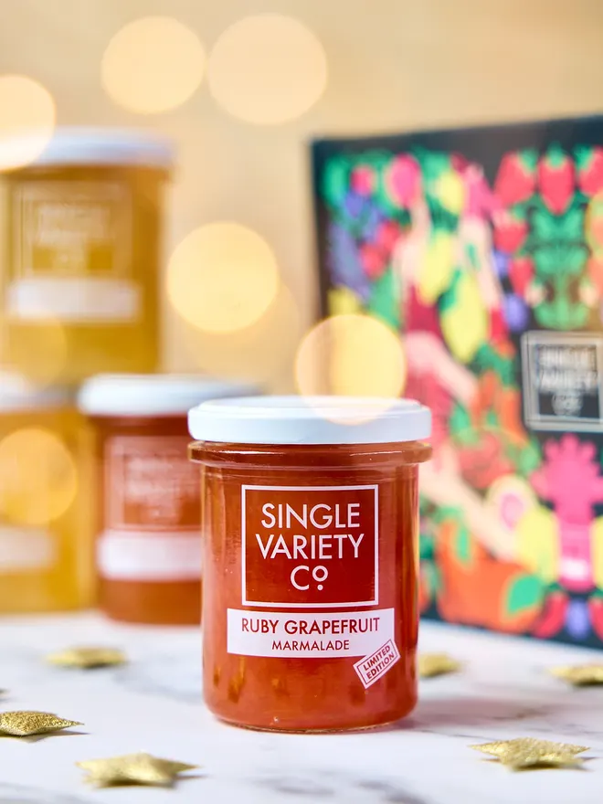 Ruby Grapefruit Marmalade with illustrated gift box