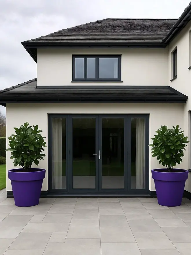 The purple Tubby delivers rich colour depth and a wide 216-litre capacity designed for bold planting displays. Its sculptural curves make it a striking feature for creative gardens, hospitality venues or contemporary homes. Hard-wearing yet lightweight, it’s weather-resistant and built for long-term performance.