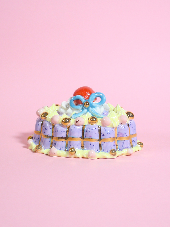 Violet Buttercream Cake Sculpture