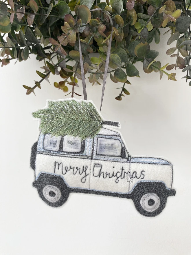 Landrover christmas car decoration