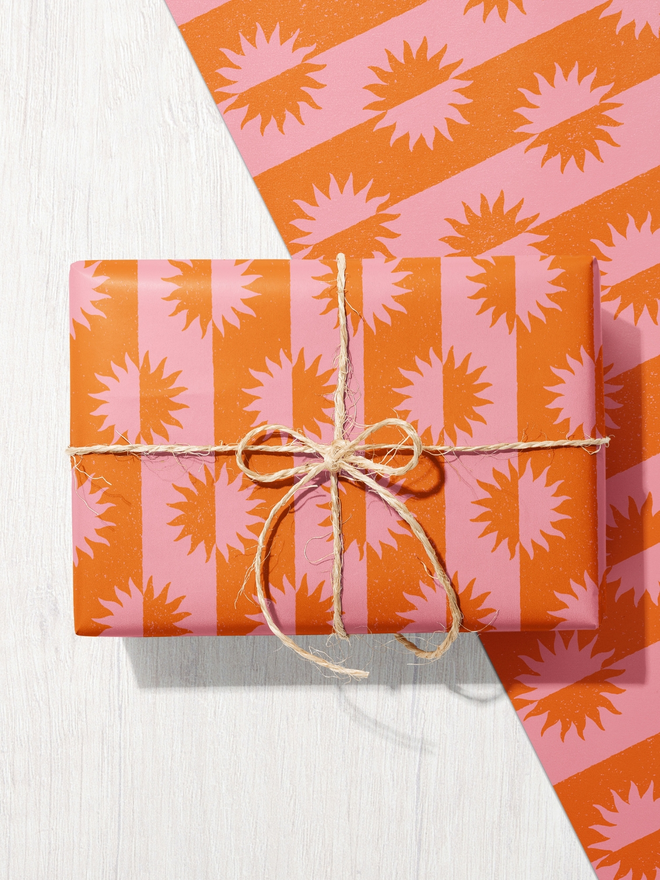 Rise and set gift wrap