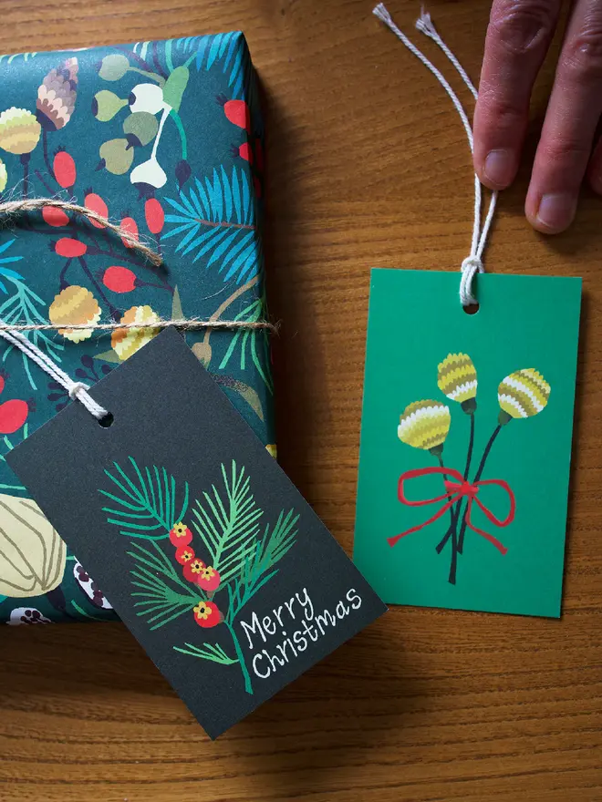 illustrated festive gift tags