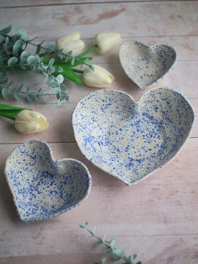 heart nesting bowls, ceramic heart bowls, Jenny Hopps Pottery