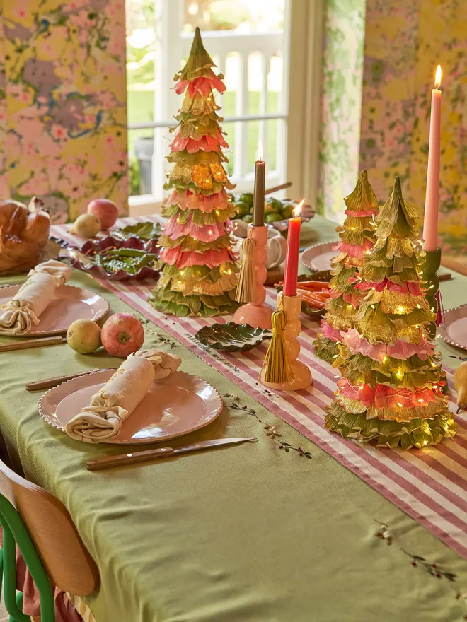 Ruffle tablecloth