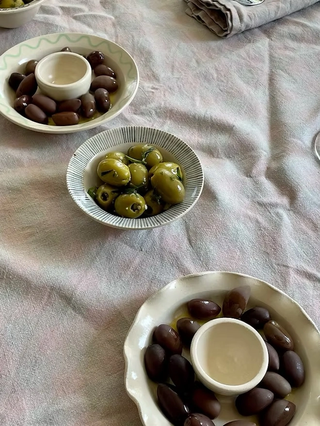 Wiggle Olive Dish