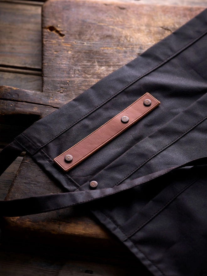 With Plain Leather Cloth Holder (+ £10.50)