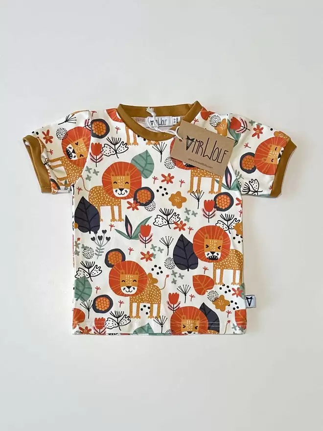 Must lion printed short sleeve T-shirt for babies and toddlers