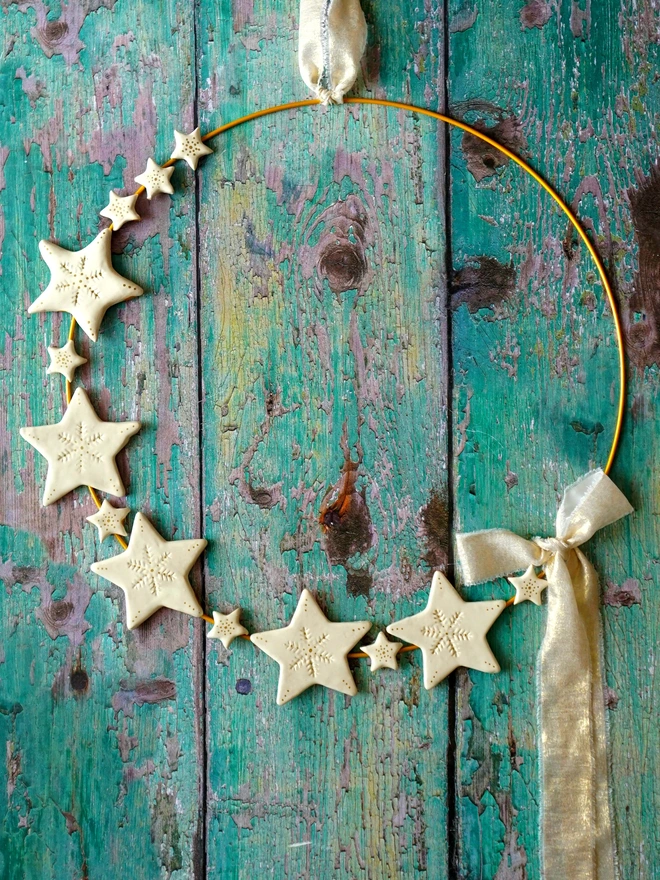 christmas wreath, christmas wall hanging, christmas star decoration, christmas star, ceramic wreath, ceramic christmas decoration, Jenny Hopps Pottery, christmas decoration, christmas decor, christmas homeware, star decoration