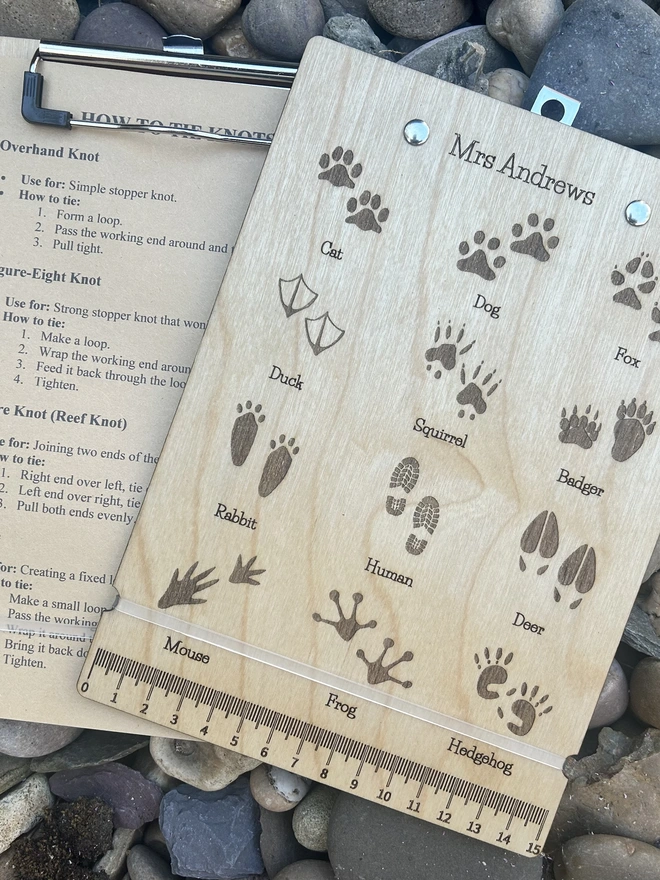 Animal tracks clipboard showing personalisation and scale ruler