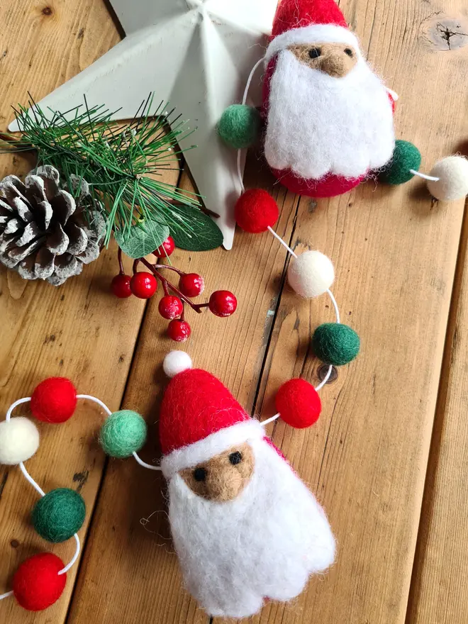 Felt Santa Garland