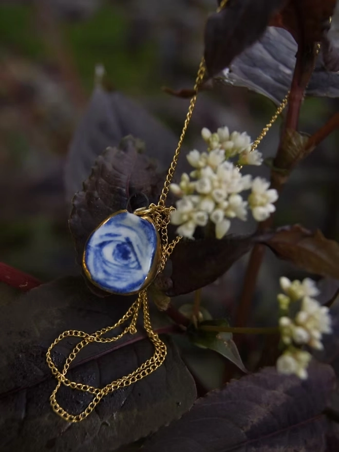 Eye Pendant With 24 Karat Gold