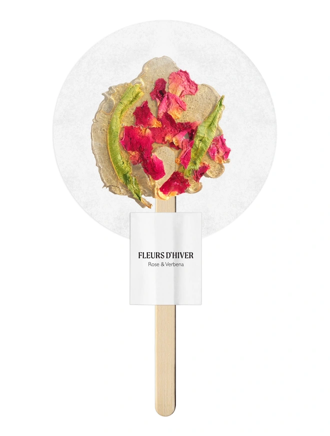 Fleurs-d-hiver-Rose-verbena-petals tea on a stick
