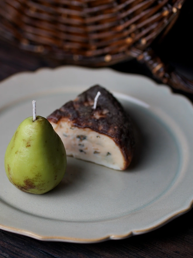 The Petite Conference Pear & Barkham Blue Candles