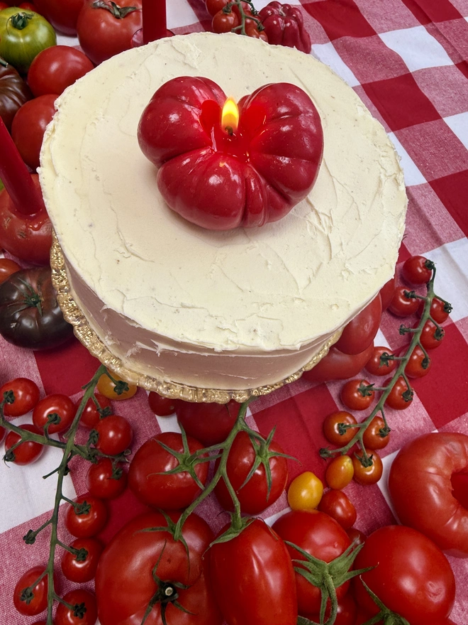 Tomato candle